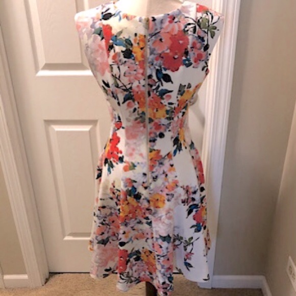 “NEW” Just ... Taylor Floral Fit n Flare Dress - Picture 3 of 4